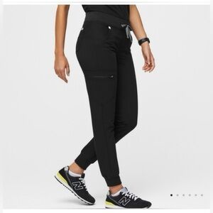 FIGS Zamora Jogger Scrub Pants Black Size M PO1602